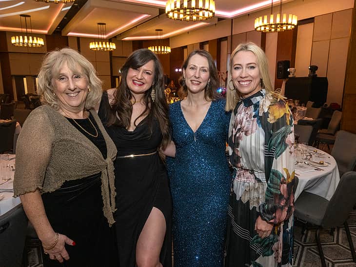 Media 2lpnf1eq cruk charity ball